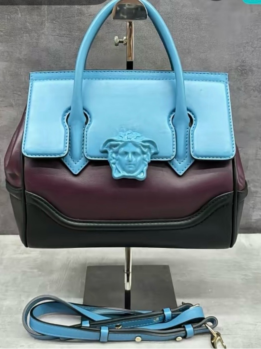 VERSACE Palazzo Empire leather handbag